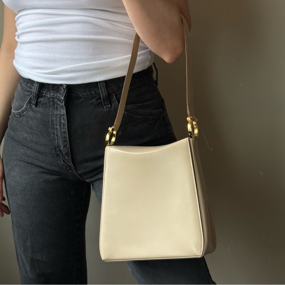 Salvatore Ferragamo bag - Picture 2 of 11